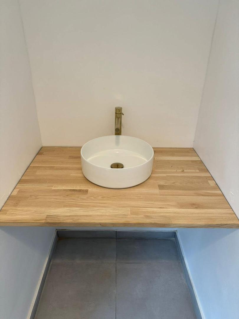 Vasque sur plan bois